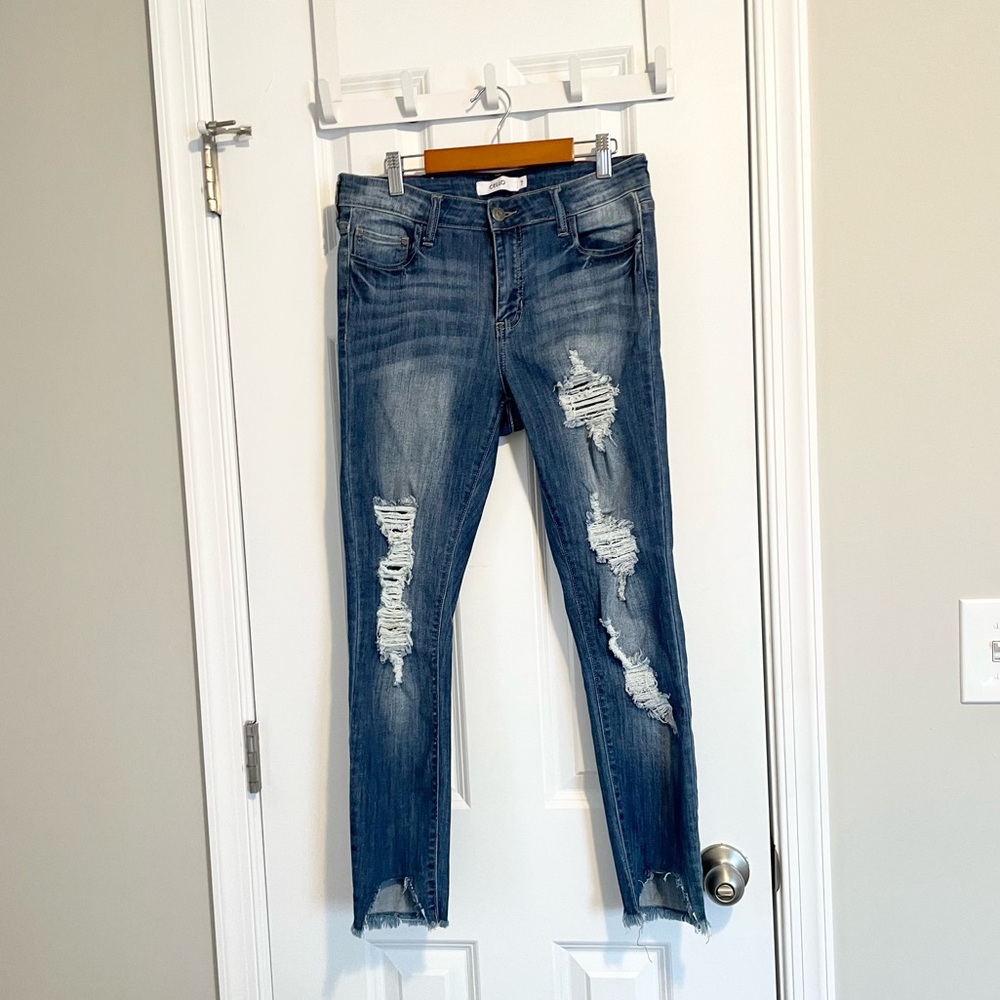 Cello Distressed Skinny Jeans Sz 7